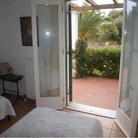 Moschona Apartment